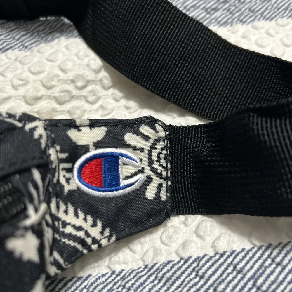 CHAMPION AVERY WAIST Fanny PACK‎ 'Handkerchief' Black/White Pattern Pink Logo